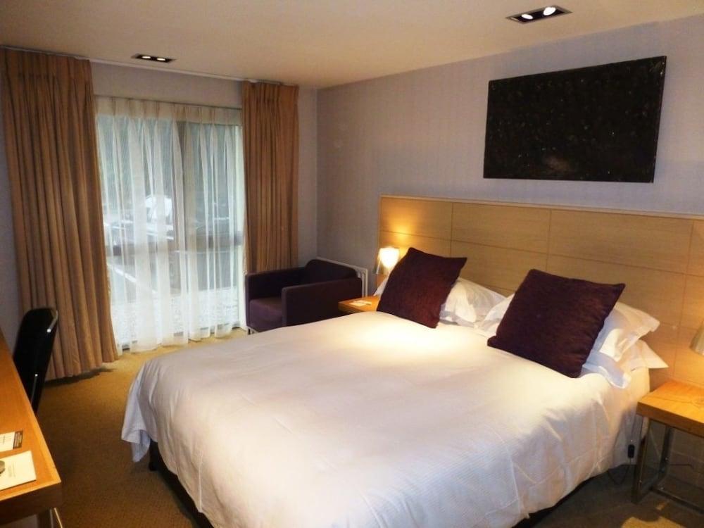 Beales Hotel Hatfield  Esterno foto