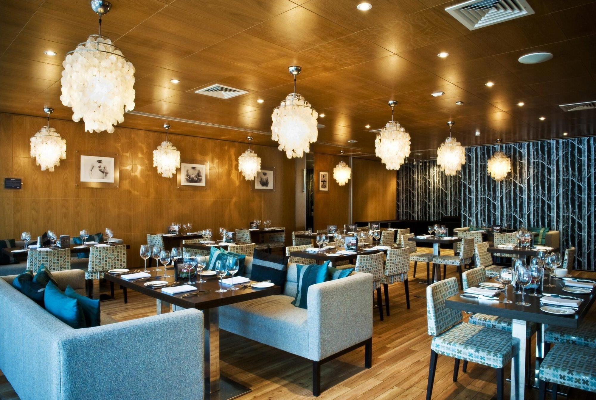 Beales Hotel Hatfield  Esterno foto